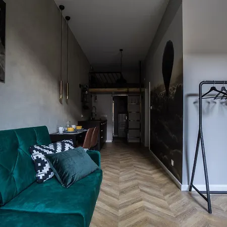 - Great Location- Praga&zabkowska